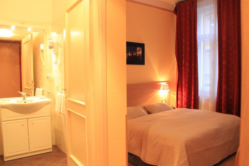 City Lounge Crown Hotel Praha Rom bilde